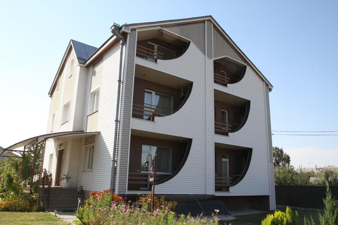 Uyut Hotel Cherníhiv Exterior foto