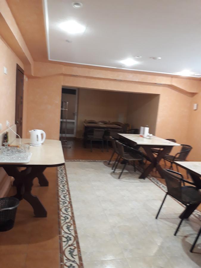 Uyut Hotel Cherníhiv Exterior foto